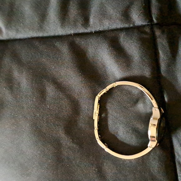 Watch - Picture 3 of 3